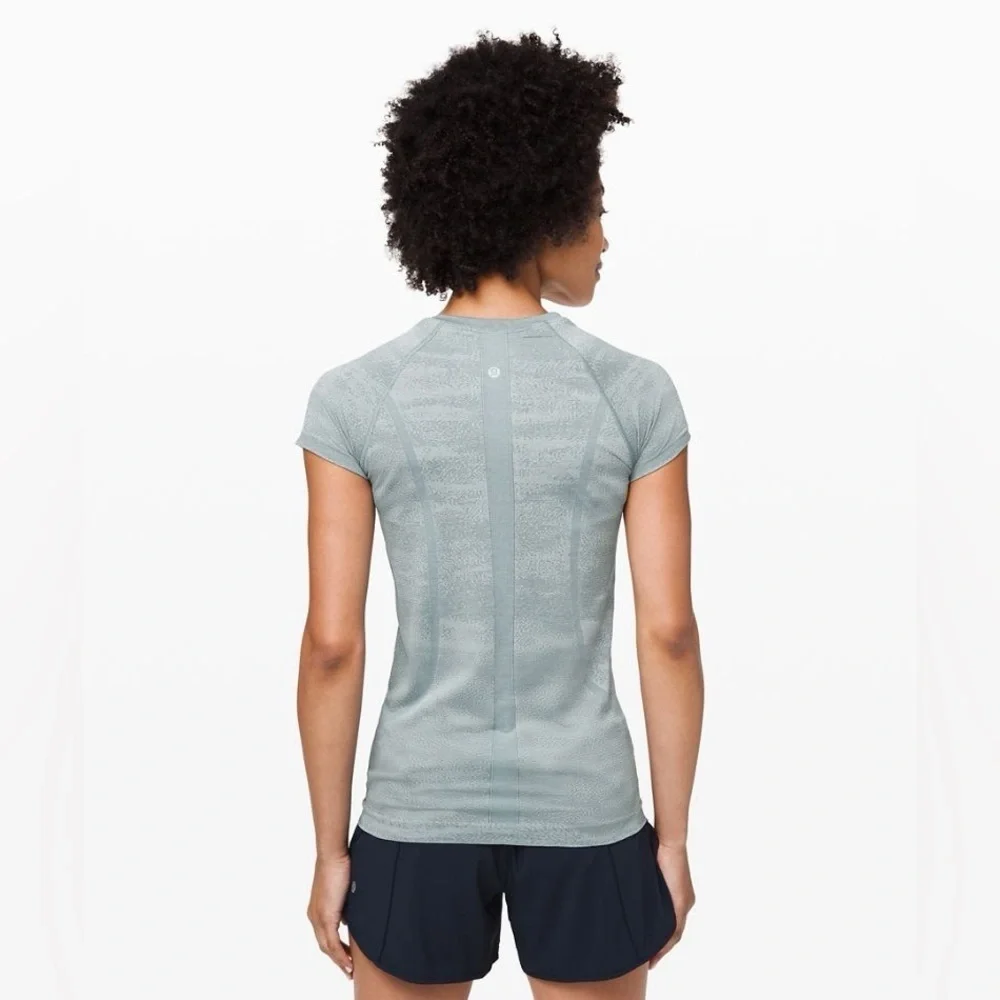 Lululemon Swiftly Speed Short Sleeve size 4 - Picture 5 of 11